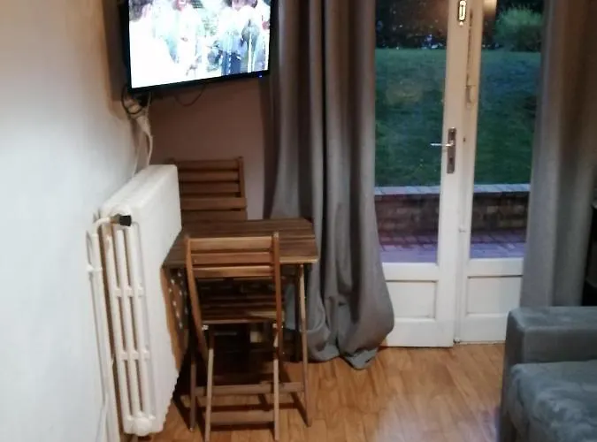 Apartment Studio Proche Cid